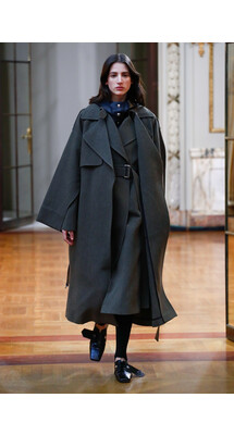Victoria Beckham Fall 2018 Ready-to-Wear Виктория Бекхэм осень зима 2018 коллекция неделя моды в Нью Йорке Mainstyles